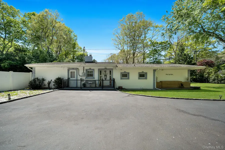 1089 Westminster Avenue, Dix Hills, NY 11746 - #3