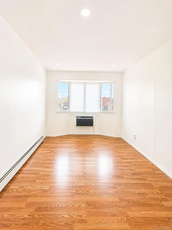 46-12 161st Street #3B, Flushing, NY 11358