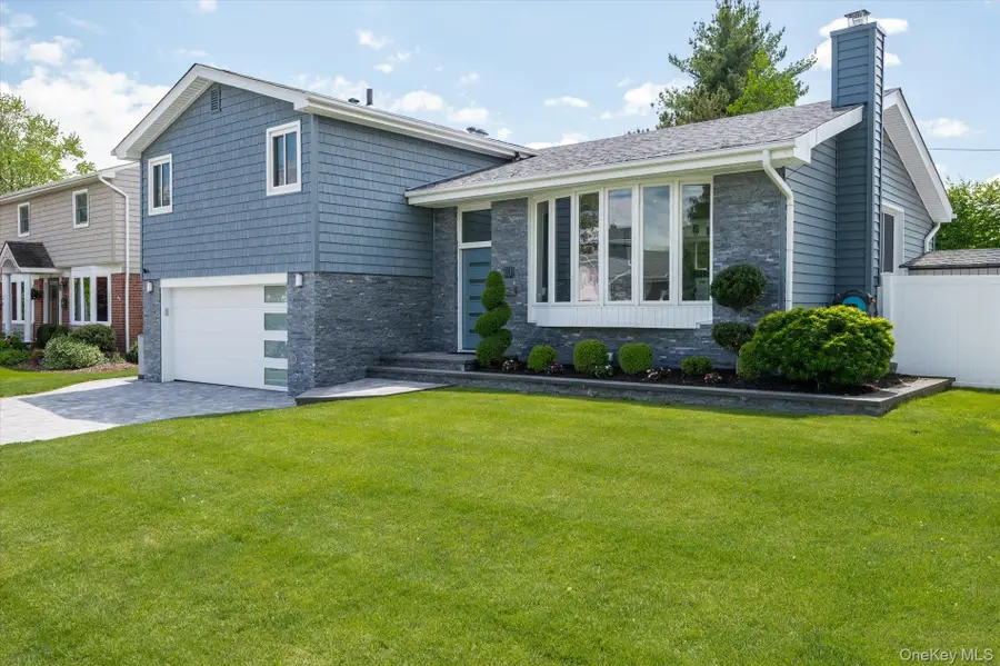 10 Jeremy Avenue, Plainview, NY 11803 - #2