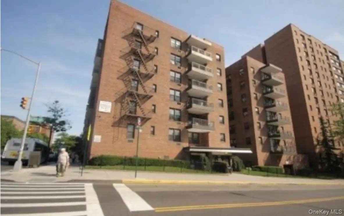 13870 Elder Avenue #7th floor, Flushing, NY 11355 - #1