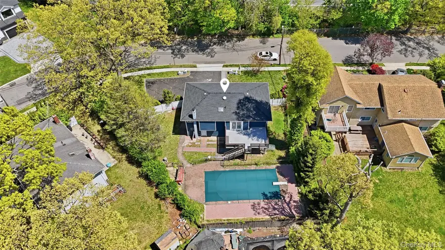 18 Park Drive East, Syosset, NY 11791 - #3