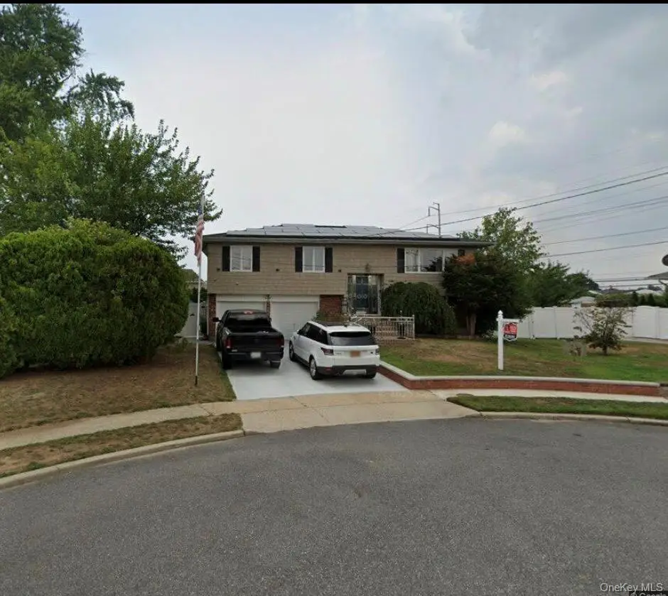 14 Hilton Court, Hicksville, NY 11801 - #1