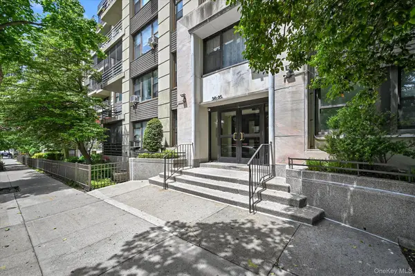 98-25 64th Road #5E, Rego Park, NY 11374