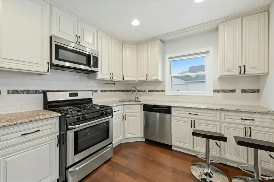 609 Montauk Highway, Oakdale, NY 11769 - #2