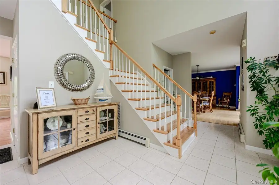 24 Muscoot Road E, Mahopac, NY 10541 - #2
