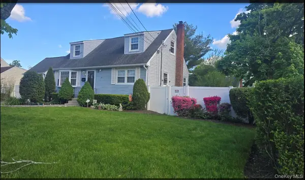 33 Hilliard Avenue, Central Islip, NY 11722