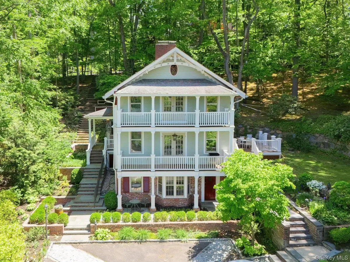 291 Prospect Avenue, Sea Cliff, NY 11579 - #1