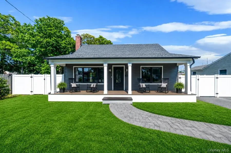 11 Lakewood Avenue, Lake Ronkonkoma, NY 11779 - #2