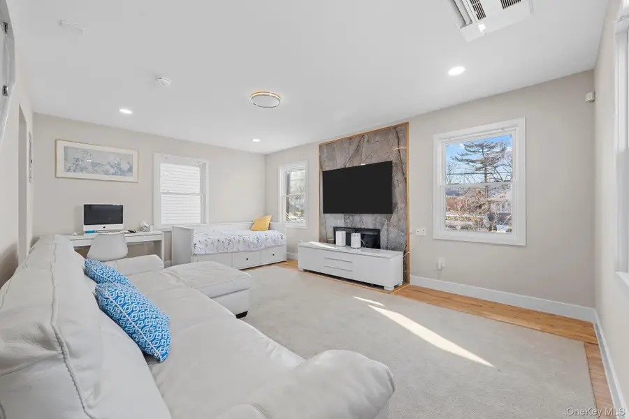 15404 14th Avenue, Whitestone, NY 11357 - #3