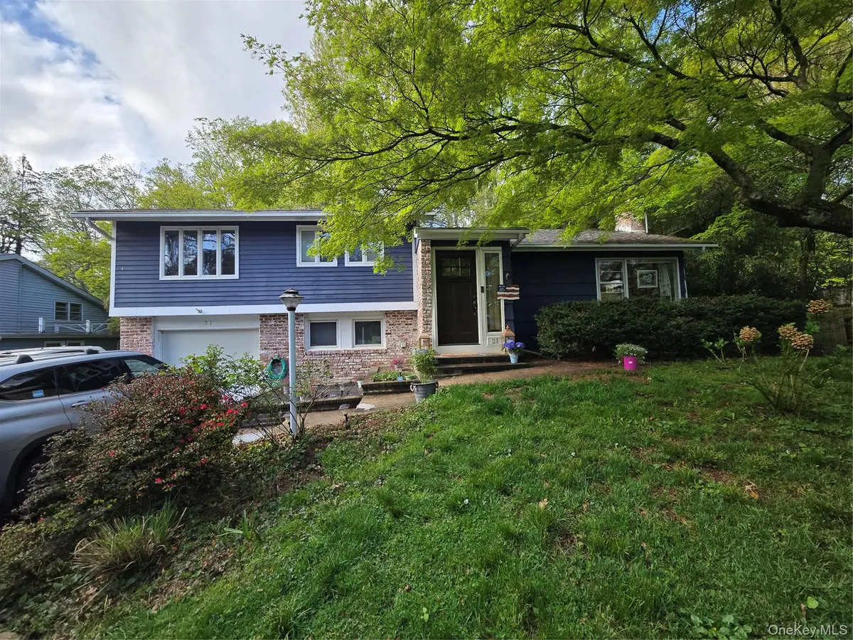 21 Woodridge Lane, Sea Cliff, NY 11579 - #1