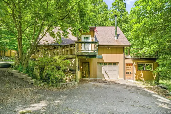 65 Old Turnpike Road, Bloomingburg, NY 12721