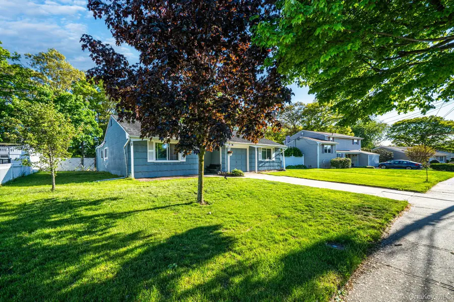22 Anne Drive, Selden, NY 11784 - #2