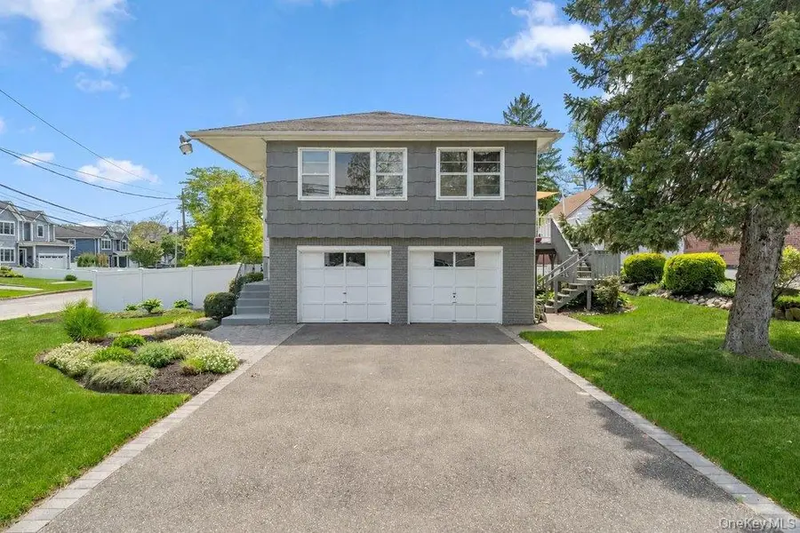 28 Satinwood Road, Bayville, NY 11709 - #2