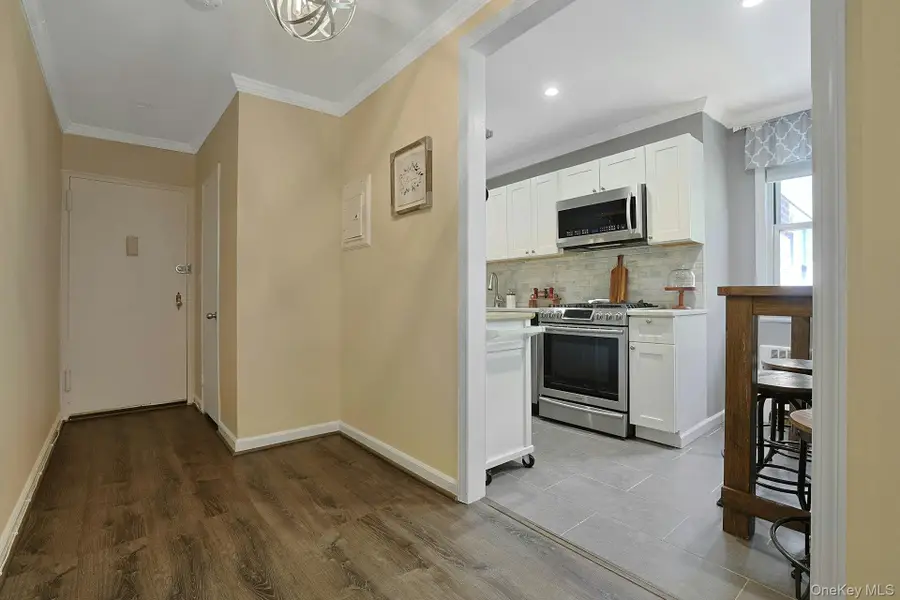 15 Bryant Crescent #2G, White Plains, NY 10605 - #3