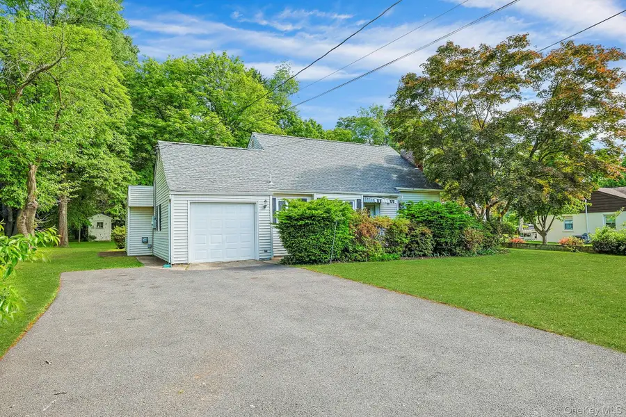 31 Townline Road, Pearl River, NY 10965 - #2