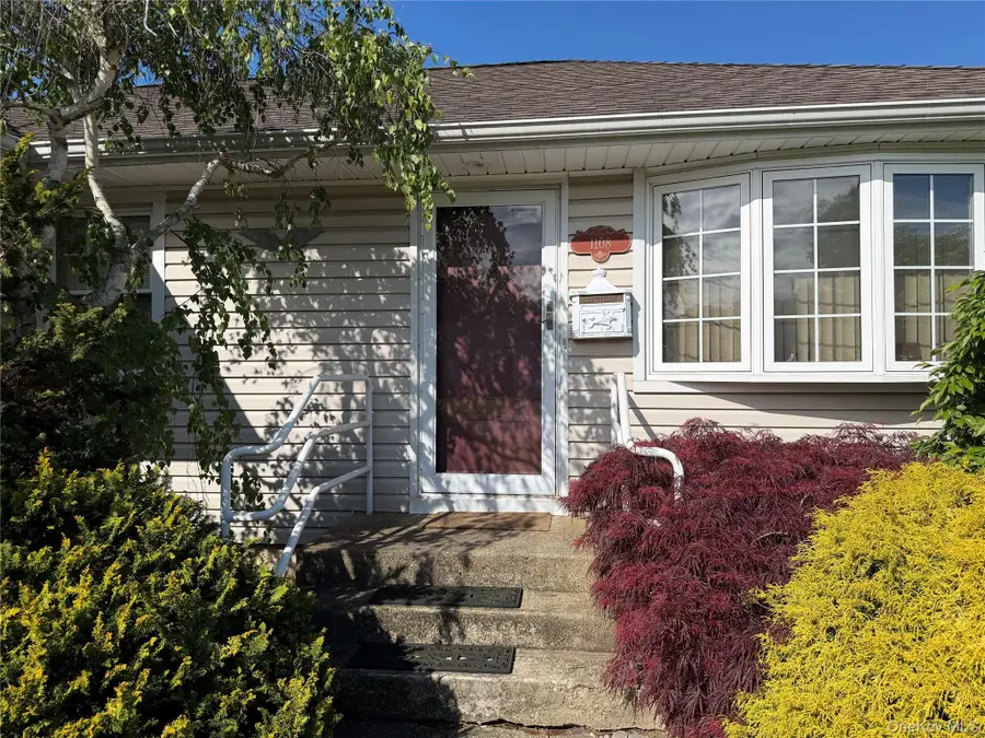 1108 Mcdonald Avenue, Wantagh, NY 11793 - #2