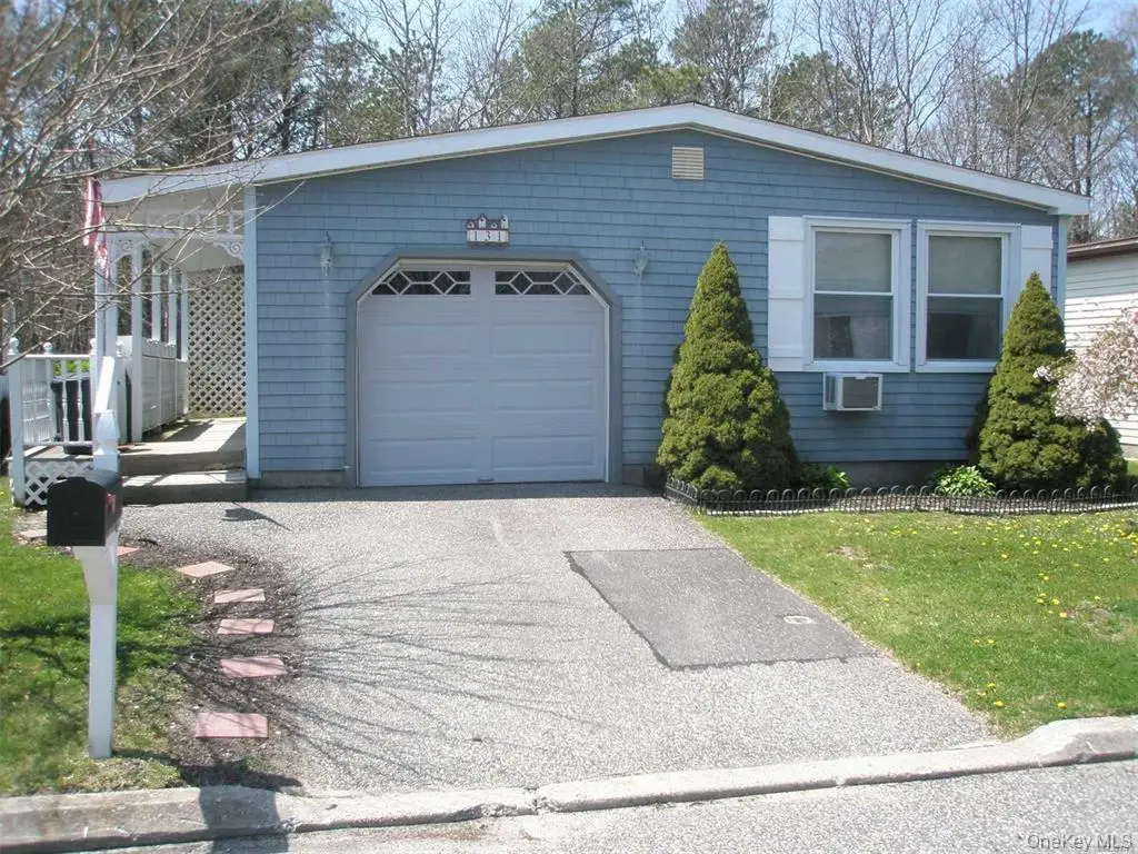 131 Village Circle West, Manorville, NY 11949 - #1