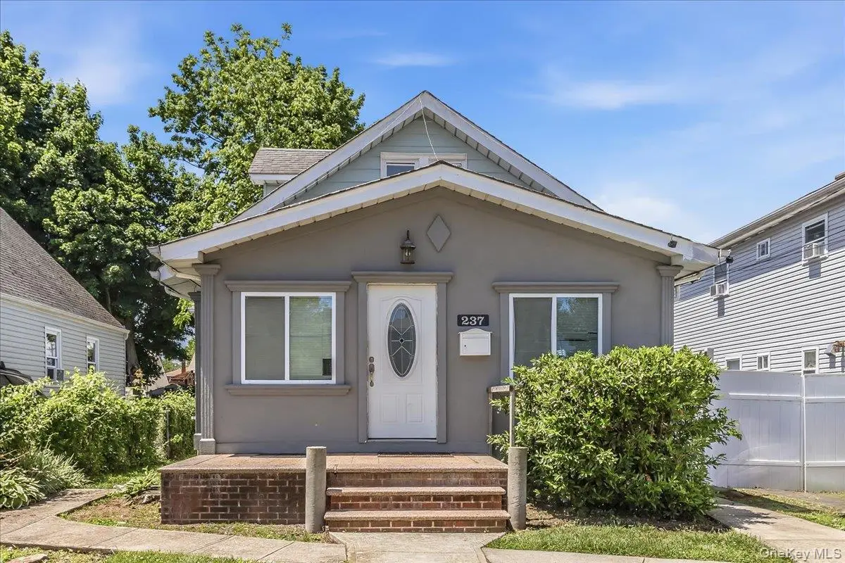 237 Rhodes Avenue, Hempstead, NY 11550 - #1
