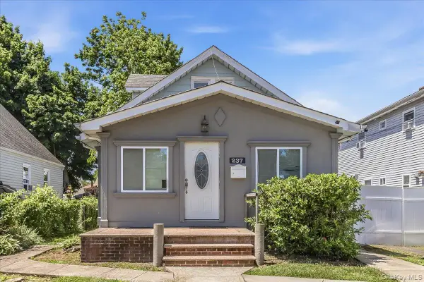 237 Rhodes Avenue, Hempstead, NY 11550