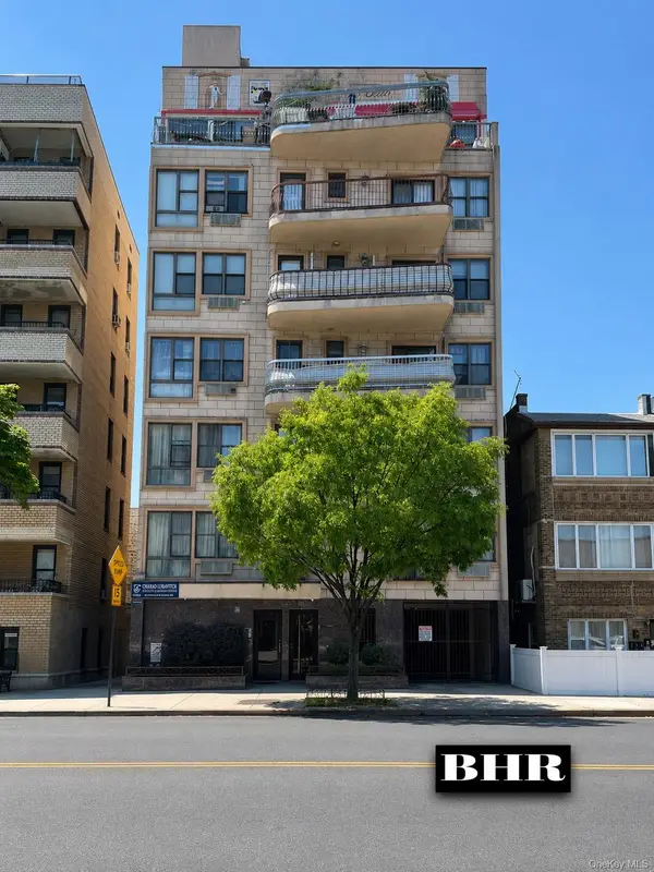 134 W End Avenue #4A, Brooklyn, NY 11235