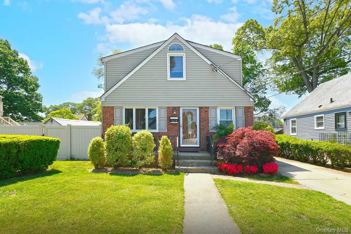 548 Stratford Road, South Hempstead, NY 11550 - #1