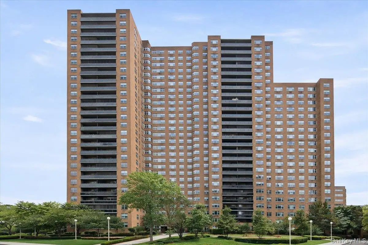 70-25 Yellowstone Boulevard #24N, Forest Hills, NY 11375 - #1