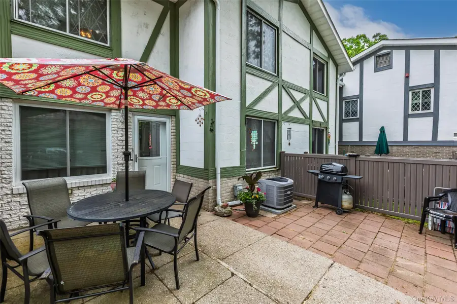 290 Brettonwoods Drive, Coram, NY 11727 - #2