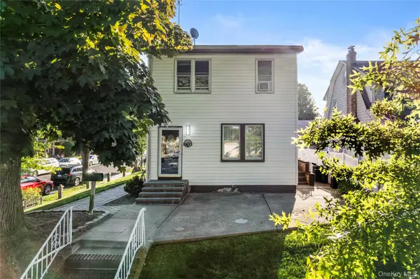 3718 Francis Lewis, Bayside, NY 11361