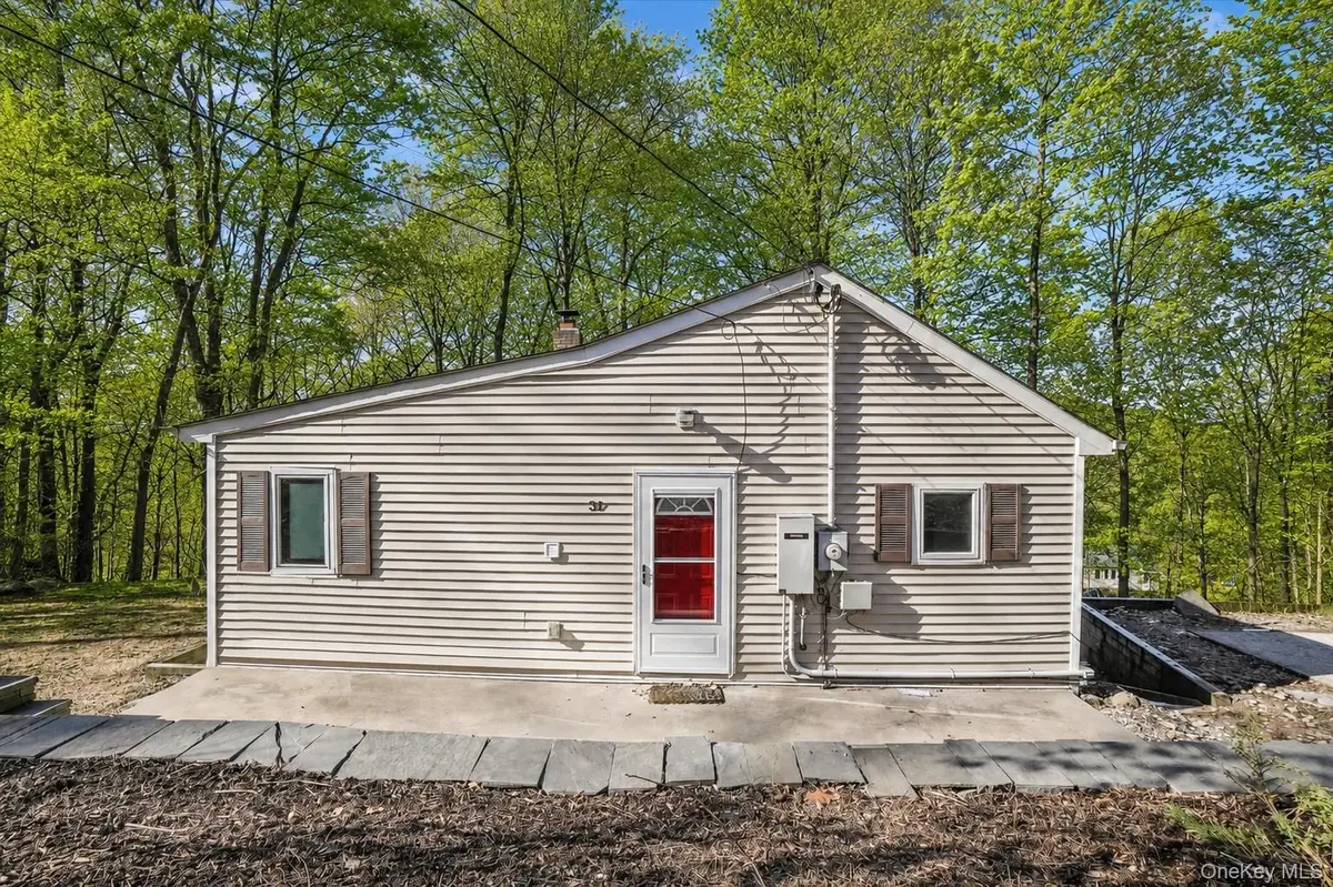 31 Paradise Hill, Highland Mills, NY 10930 - #1