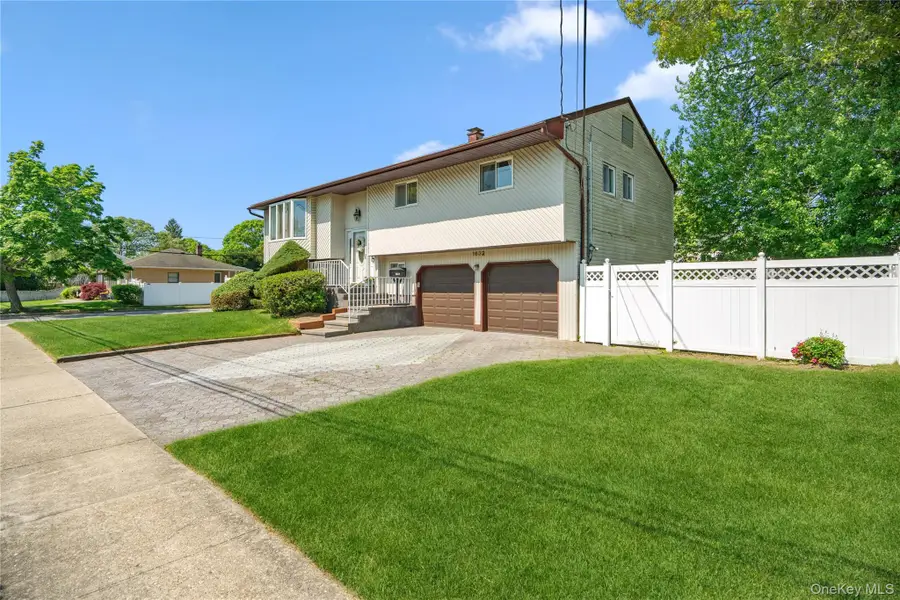1632 Fairfax Avenue, West Islip, NY 11795 - #2