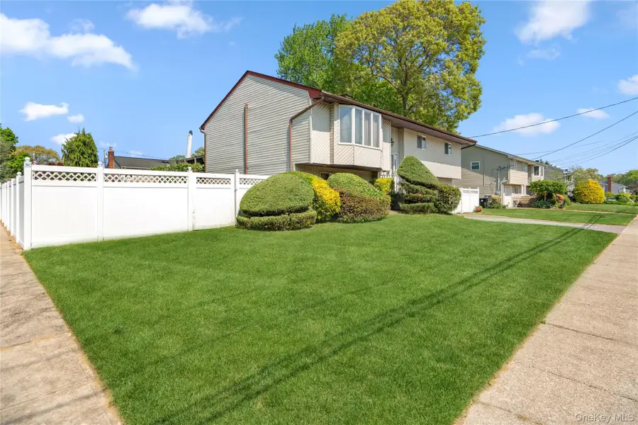 1632 Fairfax Avenue, West Islip, NY 11795 - #3