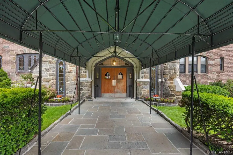 10 Nosband Avenue #3J, White Plains, NY 10605 - #2