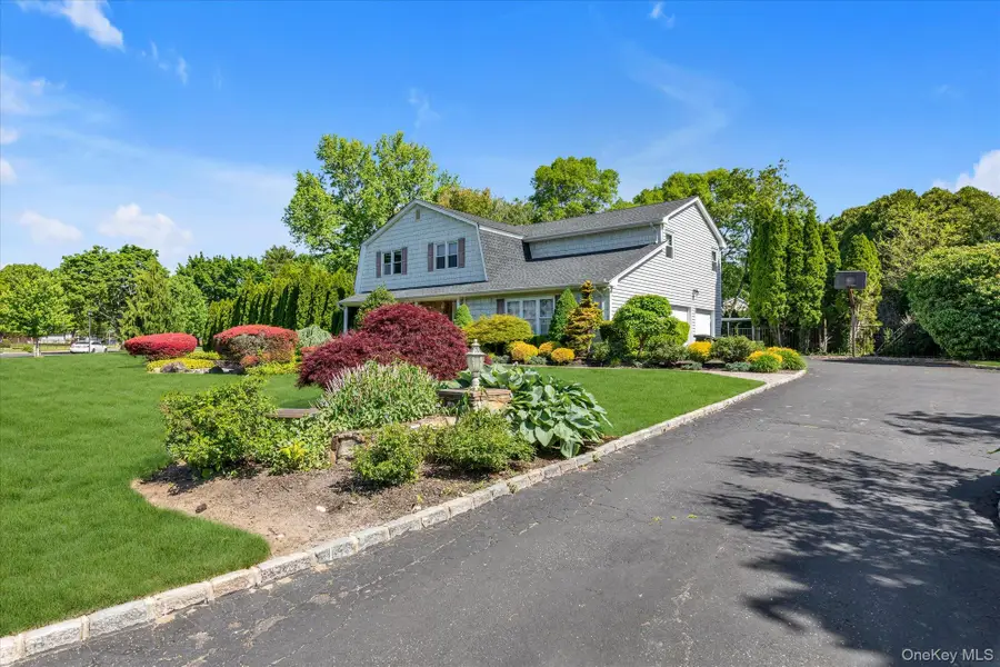 4 Toga Court, East Northport, NY 11731 - #2