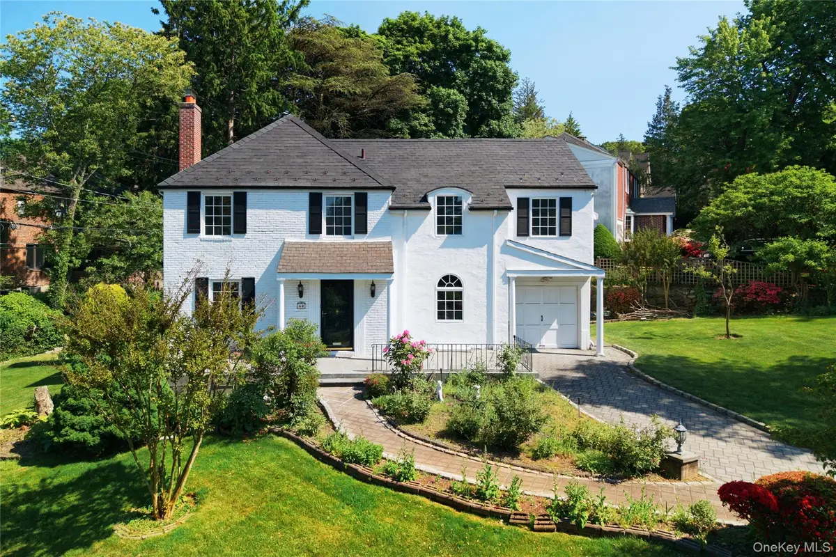60 Mill Spring Road, Manhasset, NY 11030 - #1