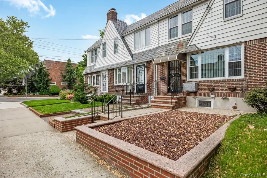 65-56 77th Place, Middle Village, NY 11379 - #3