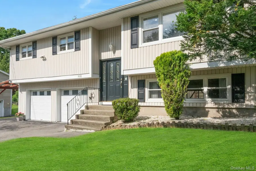 1632 Paine Street, Yorktown Heights, NY 10598 - #2