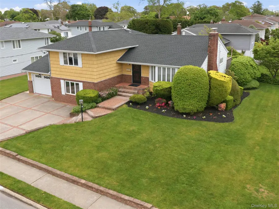 70 Polo Road, Massapequa, NY 11758 - #2