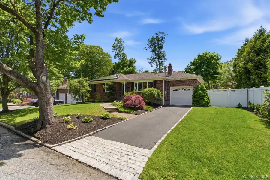 6 Louisa Court, Northport, NY 11768 - #2