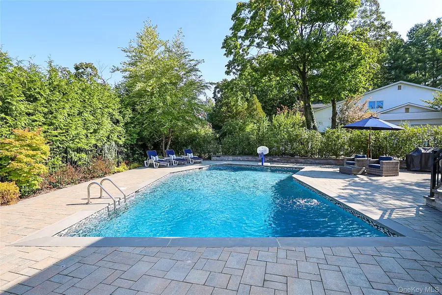 1 Lakeville Court, Roslyn, NY 11576 - #2