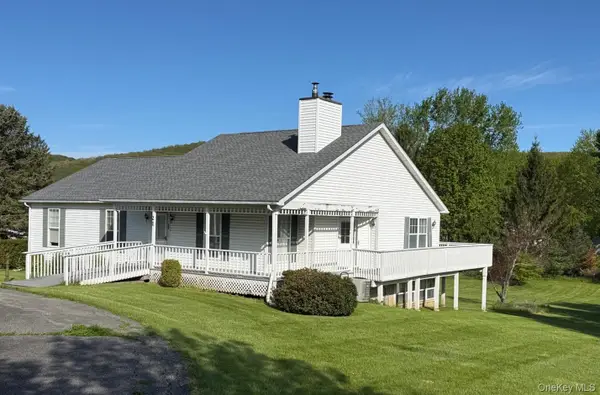 21 Ohandley Drive, Amenia, NY 12501