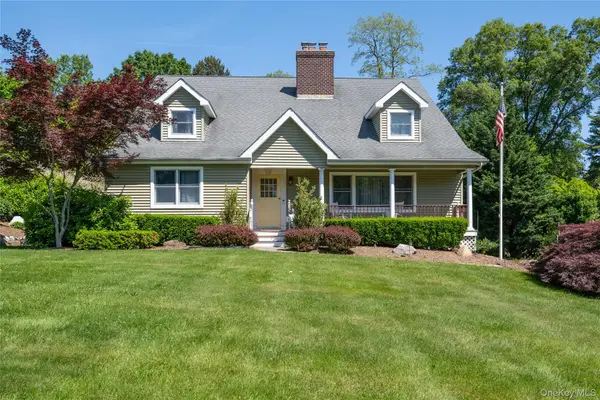14 Mayfair Drive, Huntington, NY 11743