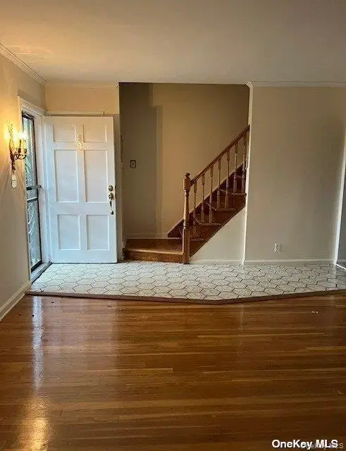 83 Stephan Marc Lane, New Hyde Park, NY 11040 - #2