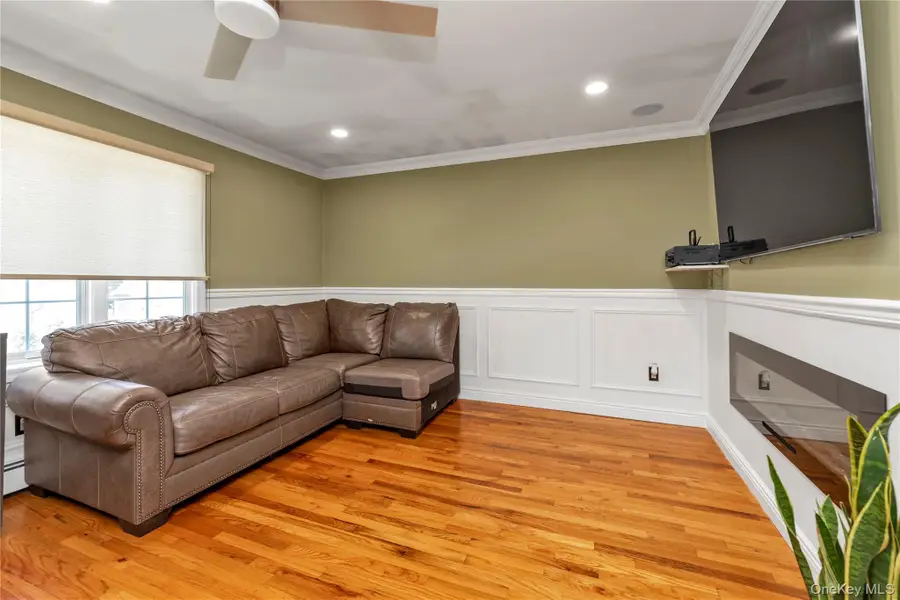 56 New Street, Lynbrook, NY 11563 - #3