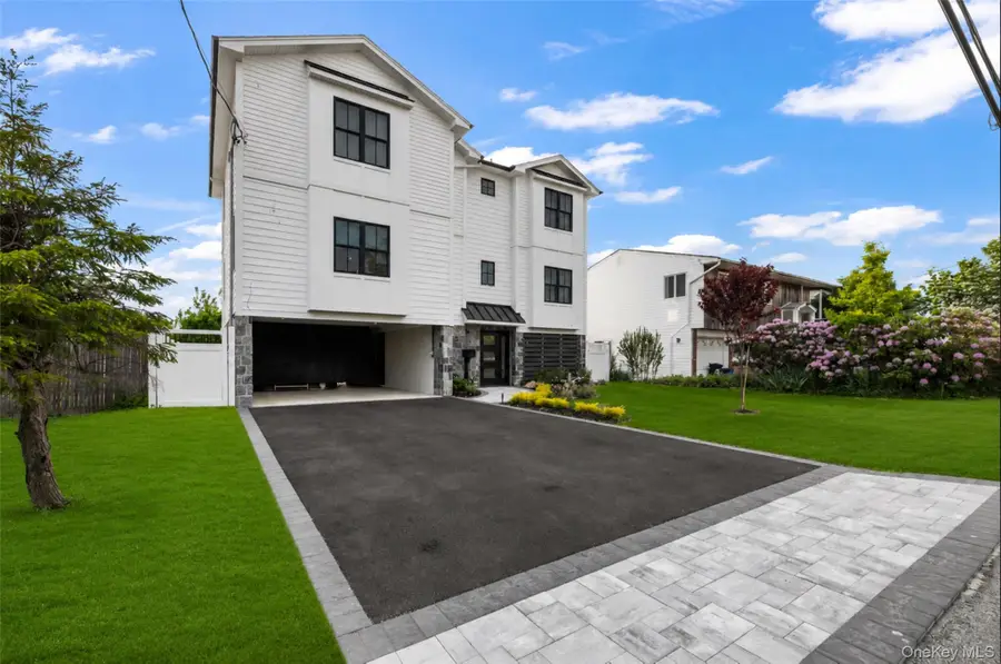 3 Pleasantview Drive, Bayville, NY 11709 - #2