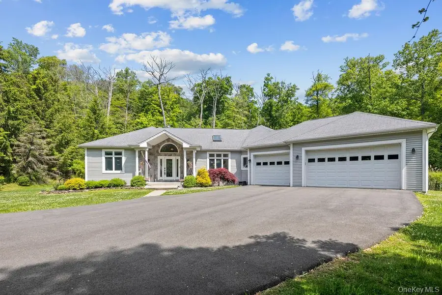 16 Katavolos Drive, Tomkins Cove, NY 10986 - #2