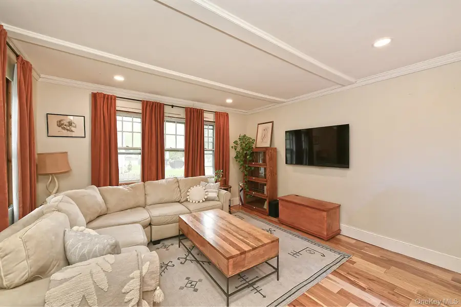 107 Bellecrest Avenue, East Northport, NY 11731 - #2