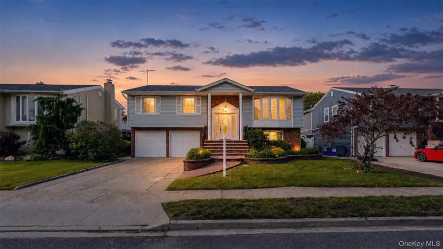 787 Vivian Court, Baldwin Harbor, NY 11510 - #2