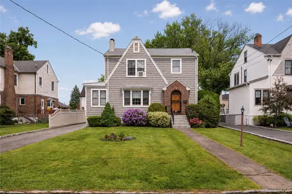 11 Summit Street, Eastchester, NY 10709