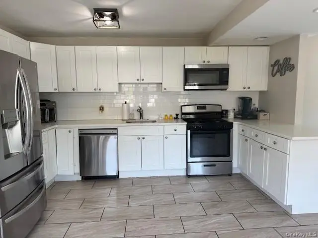 25 Marc Street, Ronkonkoma, NY 11779 - #2