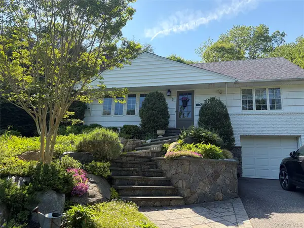 5 Gaines Place, Huntington, NY 11743